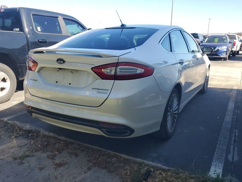 Used 2016 Ford Fusion Titanium image 5
