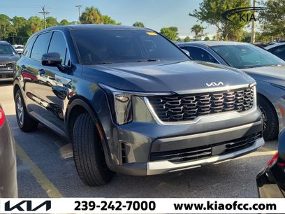 Used 2025 Kia Sorento LX