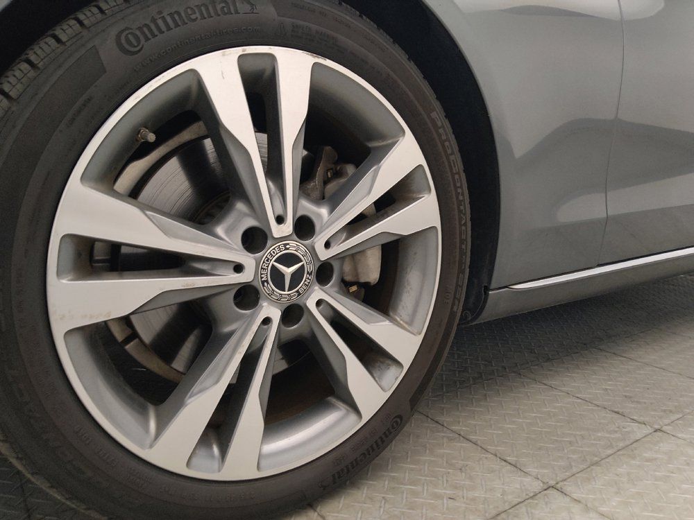 Used 2018 Mercedes-Benz C 300 Sedan image 31