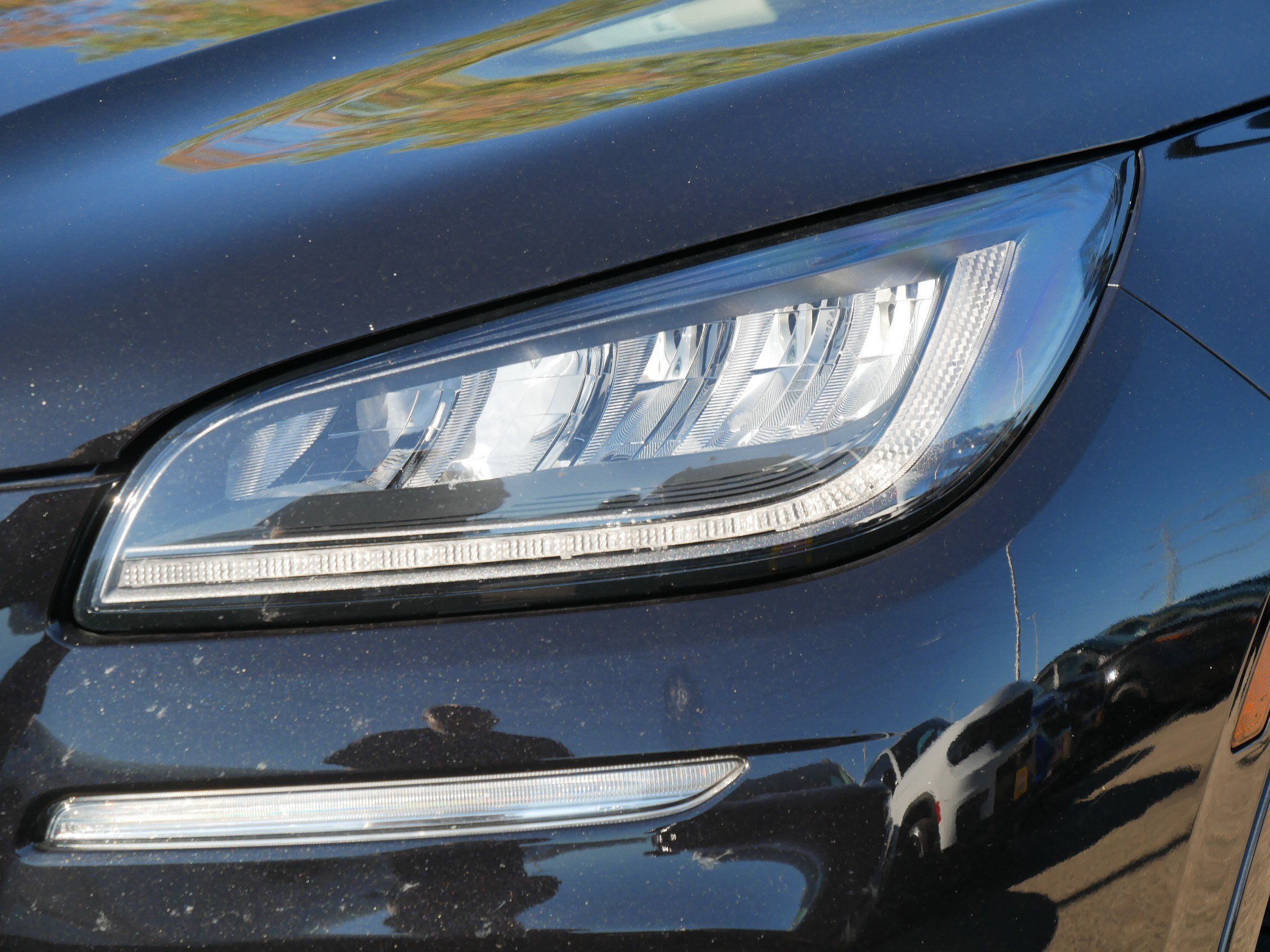 Used 2024 Lincoln Corsair AWD w/ Equipment Group 102A image 16