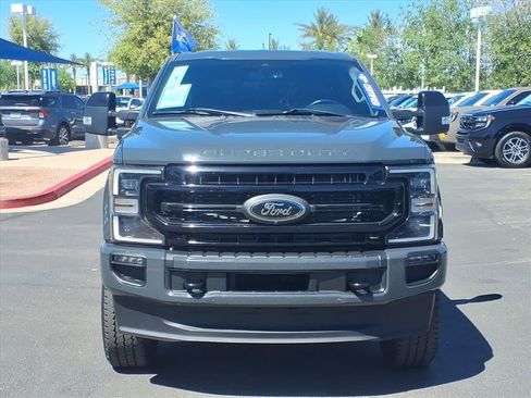 Used 2021 Ford F250 Lariat image 2