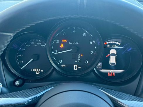 Certified 2025 Porsche Macan GTS image 26