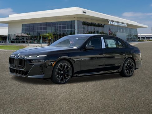 New 2026 BMW 750e xDrive w/ Premium Package AWD/4WD image 5