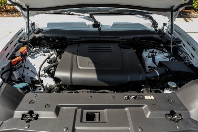 New 2026 Land Rover Defender 110 S AWD/4WD image 61