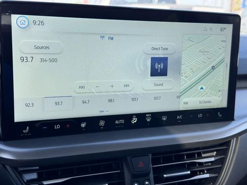 New 2025 Ford Escape SE w/ Class II Trailer Tow Package image 17