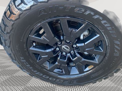 Used 2023 Nissan Frontier SV w/ Midnight Edition Package image 21