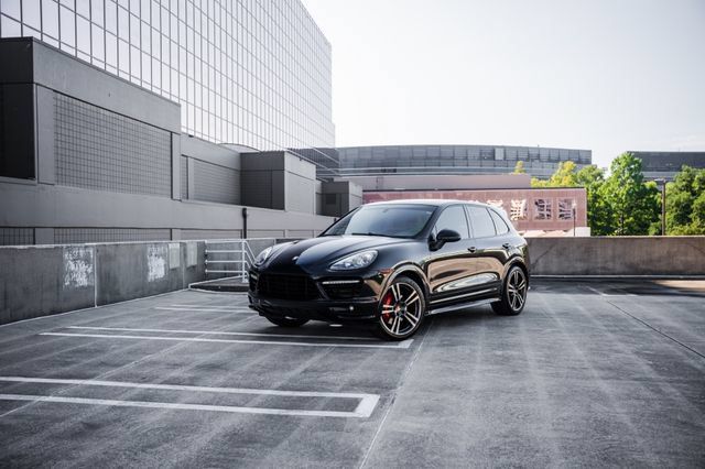 Used 2014 Porsche Cayenne GTS AWD/4WD image 18