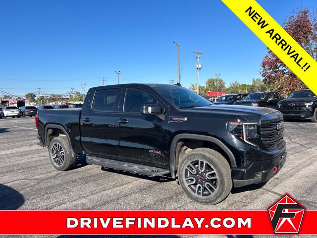 Used 2023 GMC Sierra 1500 AT4 w/ AT4 Premium Package AWD/4WD image 4
