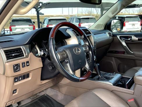 Used 2019 Lexus GX 460 Premium image 17