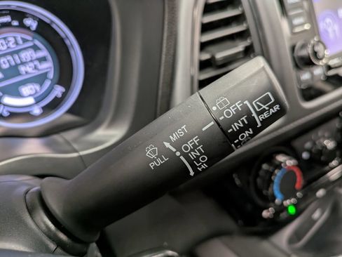 Used 2022 Honda HR-V LX image 19