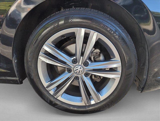 Used 2020 Volkswagen Jetta R-Line w/ R-Line Cold Weather Package FWD image 30