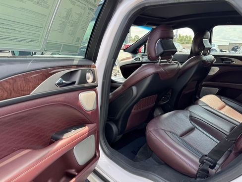 Used 2018 Lincoln MKZ Black Label w/ Technology Package FWD image 37