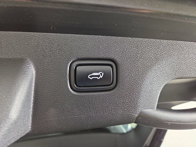 Certified 2025 Kia Sportage SX FWD image 32