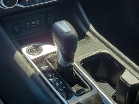 Used 2025 Nissan Sentra SV FWD image 26