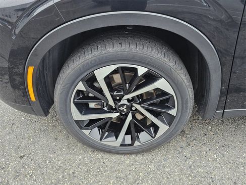 Used 2024 Mitsubishi Outlander SE image 9