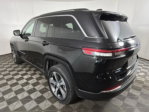 Used 2023 Jeep Grand Cherokee 4WD 4xe image 5