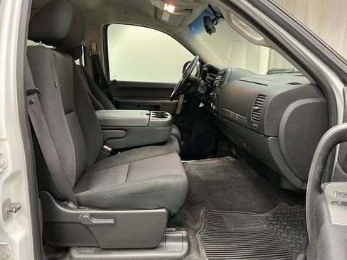 Used 2011 Chevrolet Silverado 1500 LT w/ All-Star Edition AWD/4WD image 26