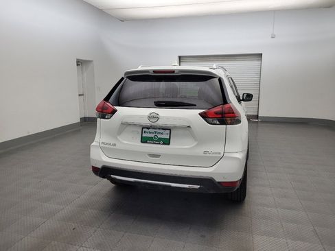 Used 2019 Nissan Rogue SV AWD/4WD image 7