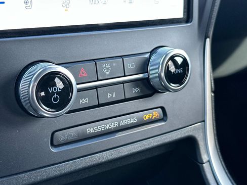 Certified 2022 Ford Edge ST-Line image 12