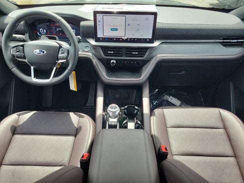 New 2026 Ford Explorer Platinum RWD image 17