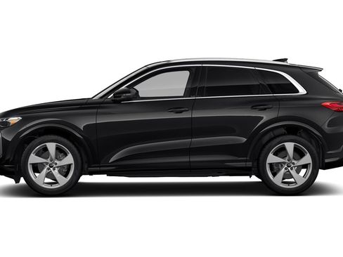 Certified 2025 Audi Q5 Prestige AWD/4WD image 8