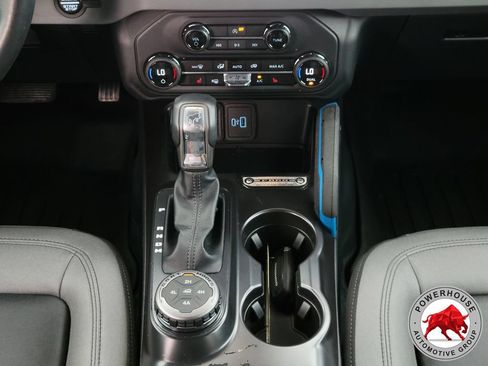Used 2024 Ford Bronco Black Diamond w/ Sasquatch Package AWD/4WD image 23