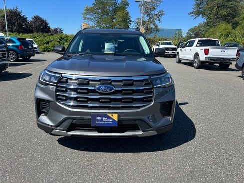 Certified 2025 Ford Explorer Active image 29