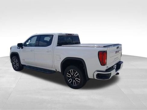 Used 2023 GMC Sierra 1500 AT4 w/ AT4 Premium Package AWD/4WD image 3
