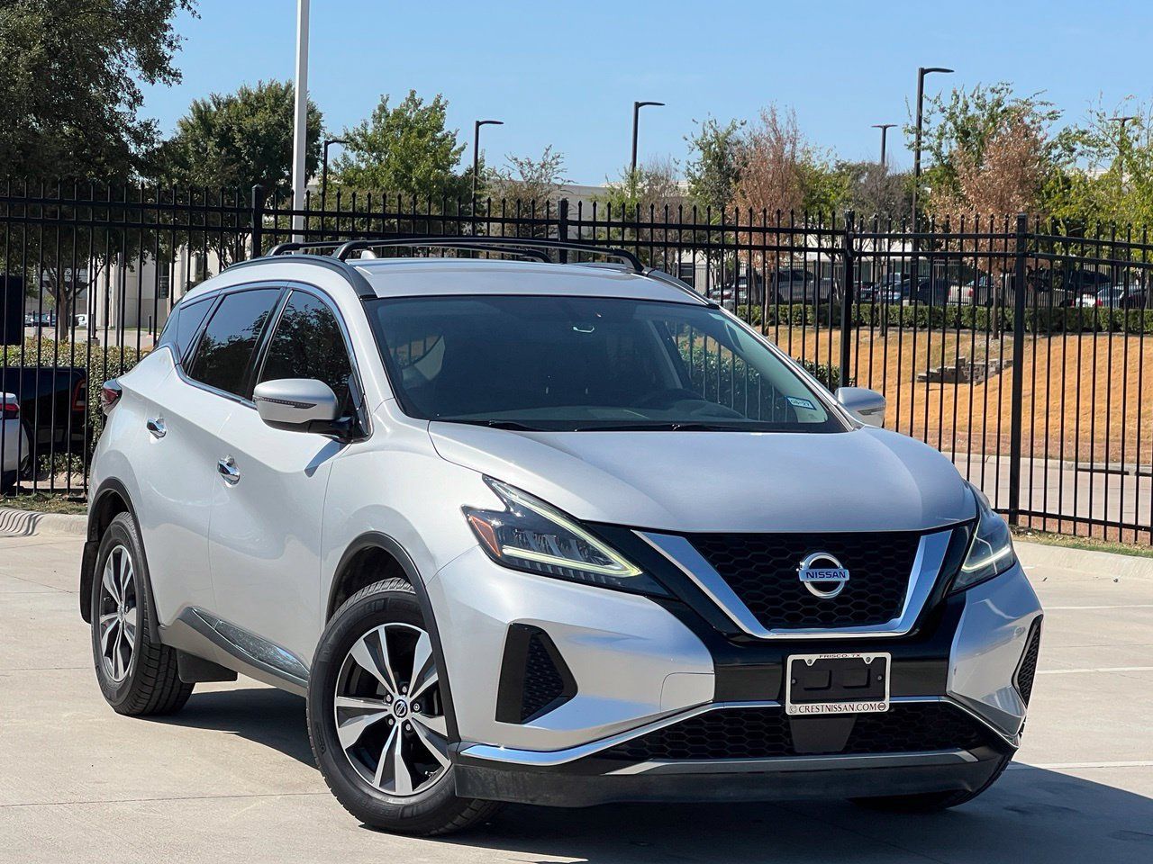 Used 2019 Nissan Murano SV FWD image 2