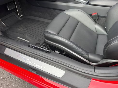 Certified 2022 Porsche 911 Carrera image 25