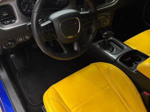 Used 2022 Dodge Charger R/T w/ Blacktop Package RWD image 6