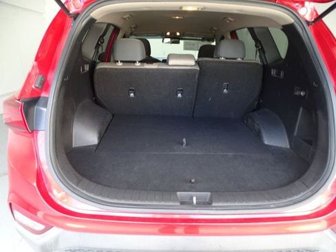 Used 2019 Hyundai Santa Fe SE FWD image 17