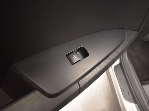 Certified 2024 Kia Sportage LX image 10