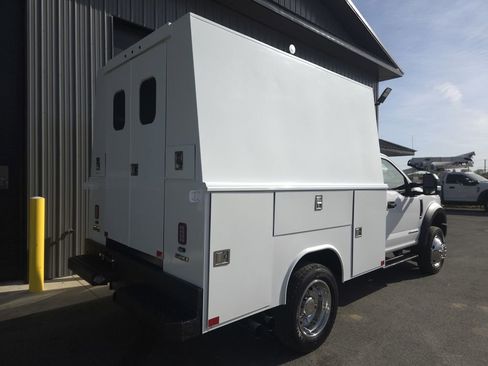 Used 2019 Ford F550 4x4 Regular Cab Super Duty image 7