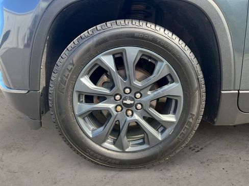 Used 2020 Chevrolet Traverse RS w/ LPO, Floor Liner Package AWD/4WD image 14