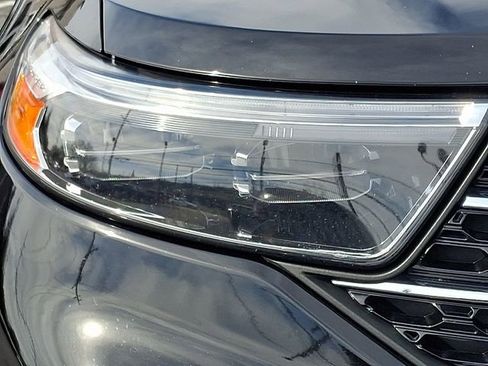 Used 2020 Ford Explorer XLT w/ Equipment Group 202A image 9