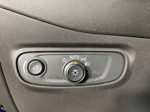Used 2023 Chevrolet Equinox LT AWD/4WD image 22