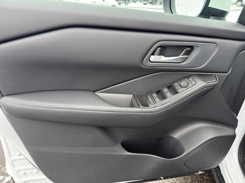 New 2026 Nissan Rogue SV image 13