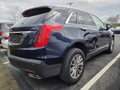 Used 2017 Cadillac XT5 Luxury w/ Driver Awareness Package image 5