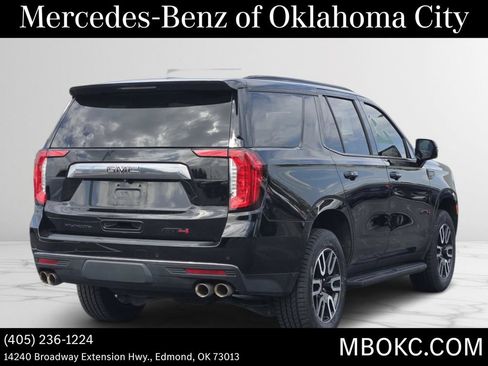 Used 2024 GMC Yukon AT4 w/ Technology Package AWD/4WD image 5