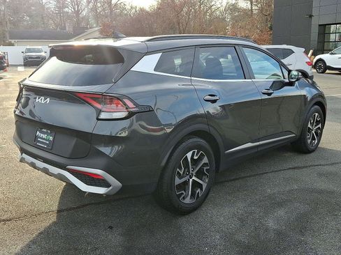 Used 2025 Kia Sportage EX w/ Premium Package image 4