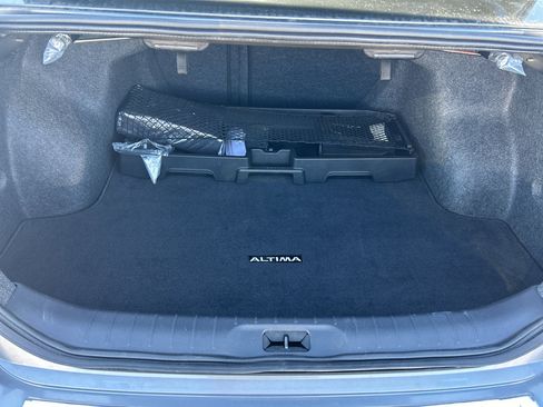 Used 2023 Nissan Altima 2.0 SR image 11