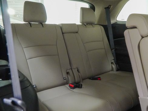 Used 2021 Honda Pilot EX-L image 39
