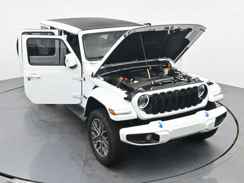 Used 2024 Jeep Wrangler High Altitude AWD/4WD image 38