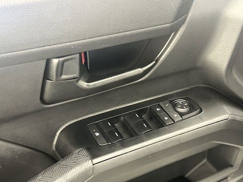 Used 2025 Toyota Tacoma SR5 image 18