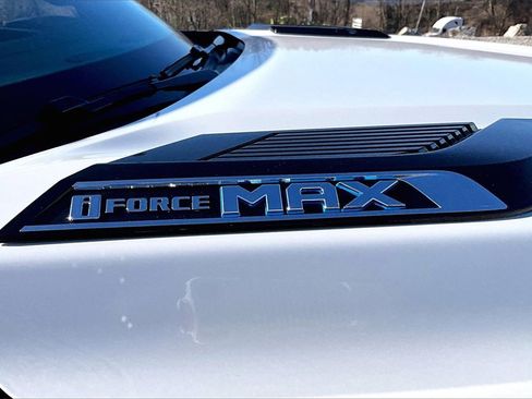 Used 2024 Toyota Tundra Platinum image 8