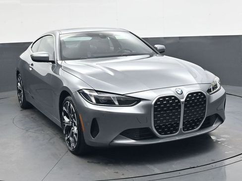 Used 2025 BMW 430i xDrive Coupe w/ Premium Package image 11