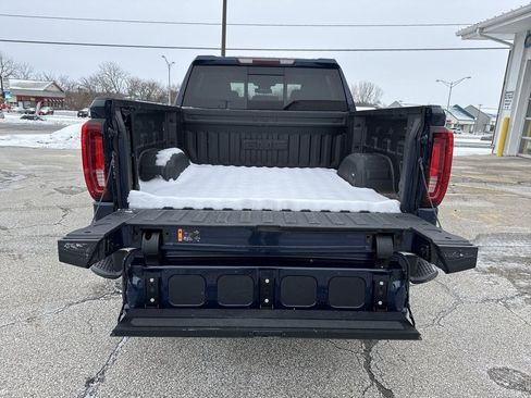 Used 2022 GMC Sierra 1500 SLT w/ SLT Premium Plus Package image 8