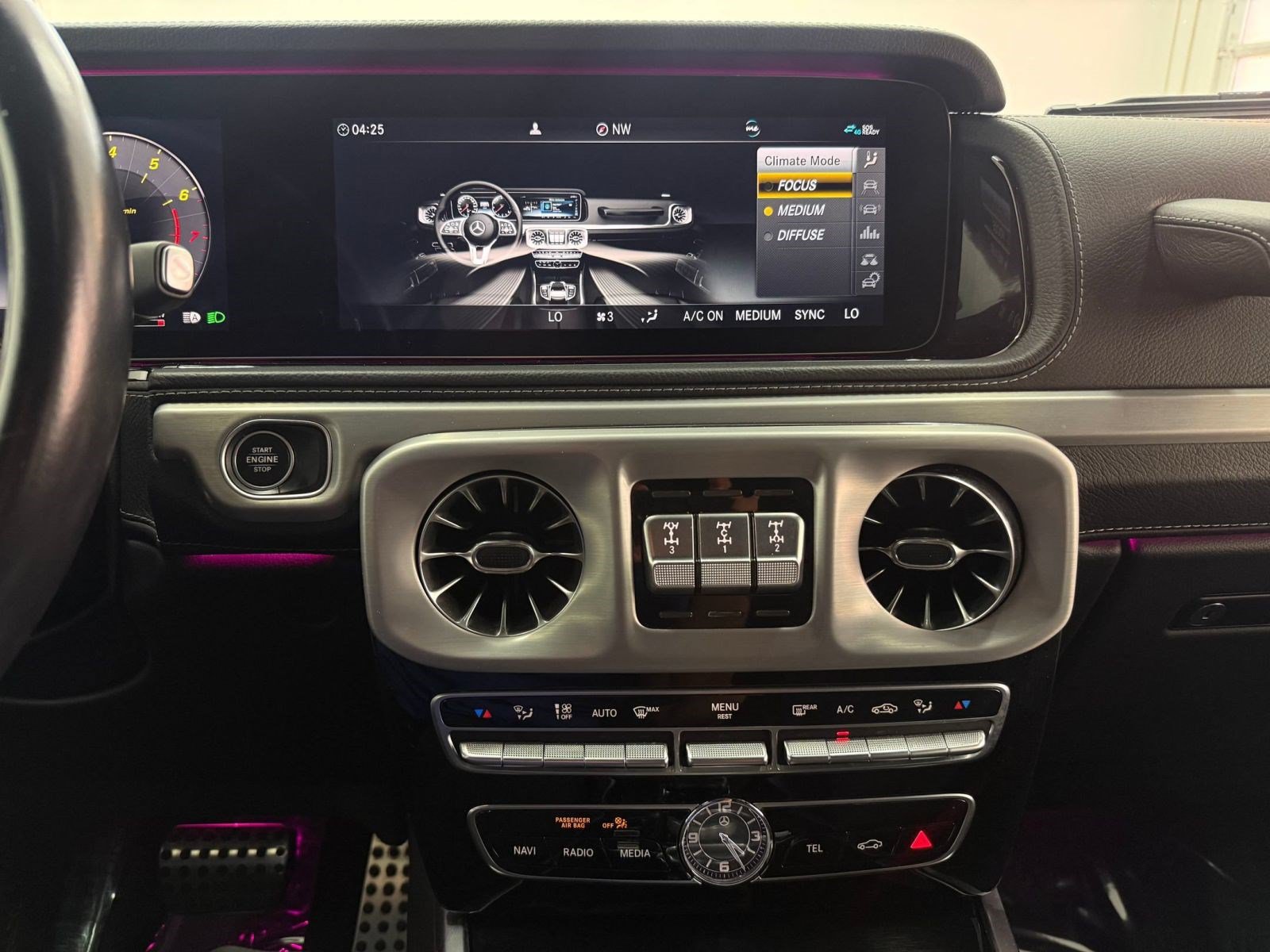 Used 2023 Mercedes-Benz G 550 image 16