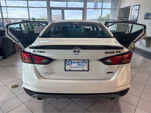Used 2022 Nissan Altima 2.5 SR AWD/4WD image 11